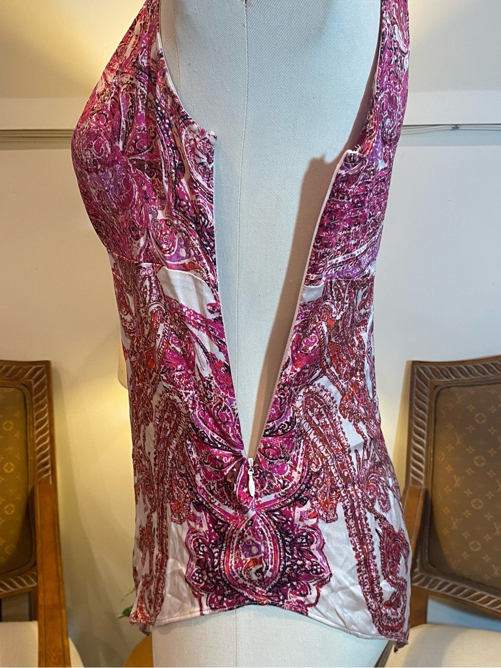 Cache Pink Silk Paisley Halter Top, Size XS - Picture 4 of 5